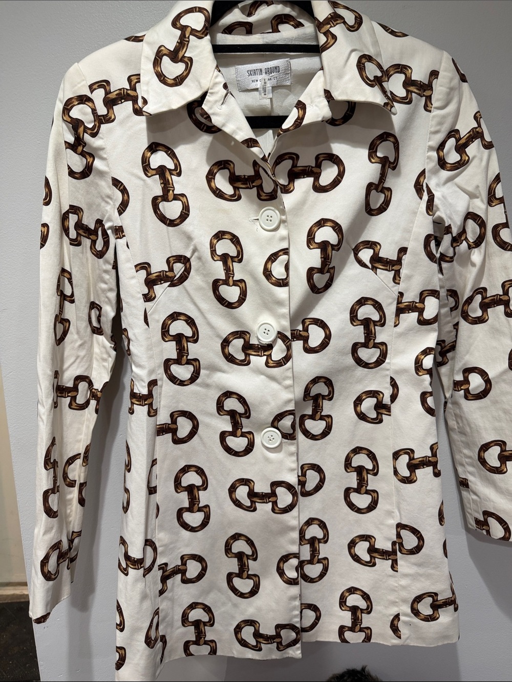 Skirtin Around Cream Chain-Print Button Blazer